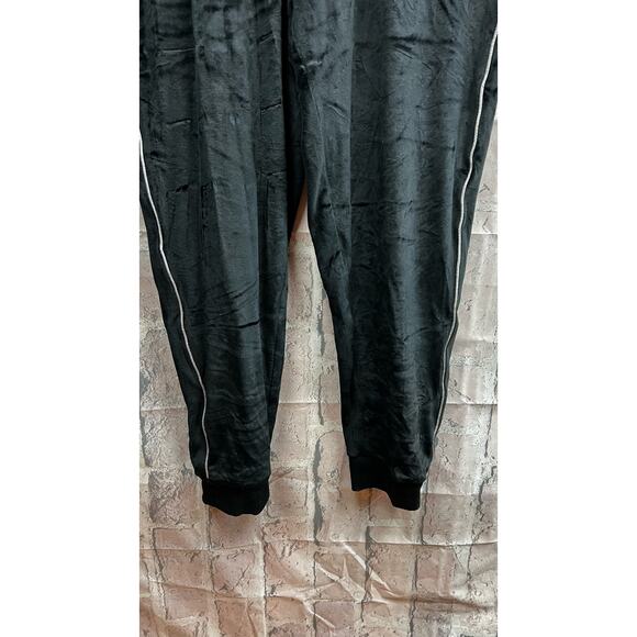 Guess Deck Velour Woman Jogger Black Size XL NWT $49 - Picture 5 of 11